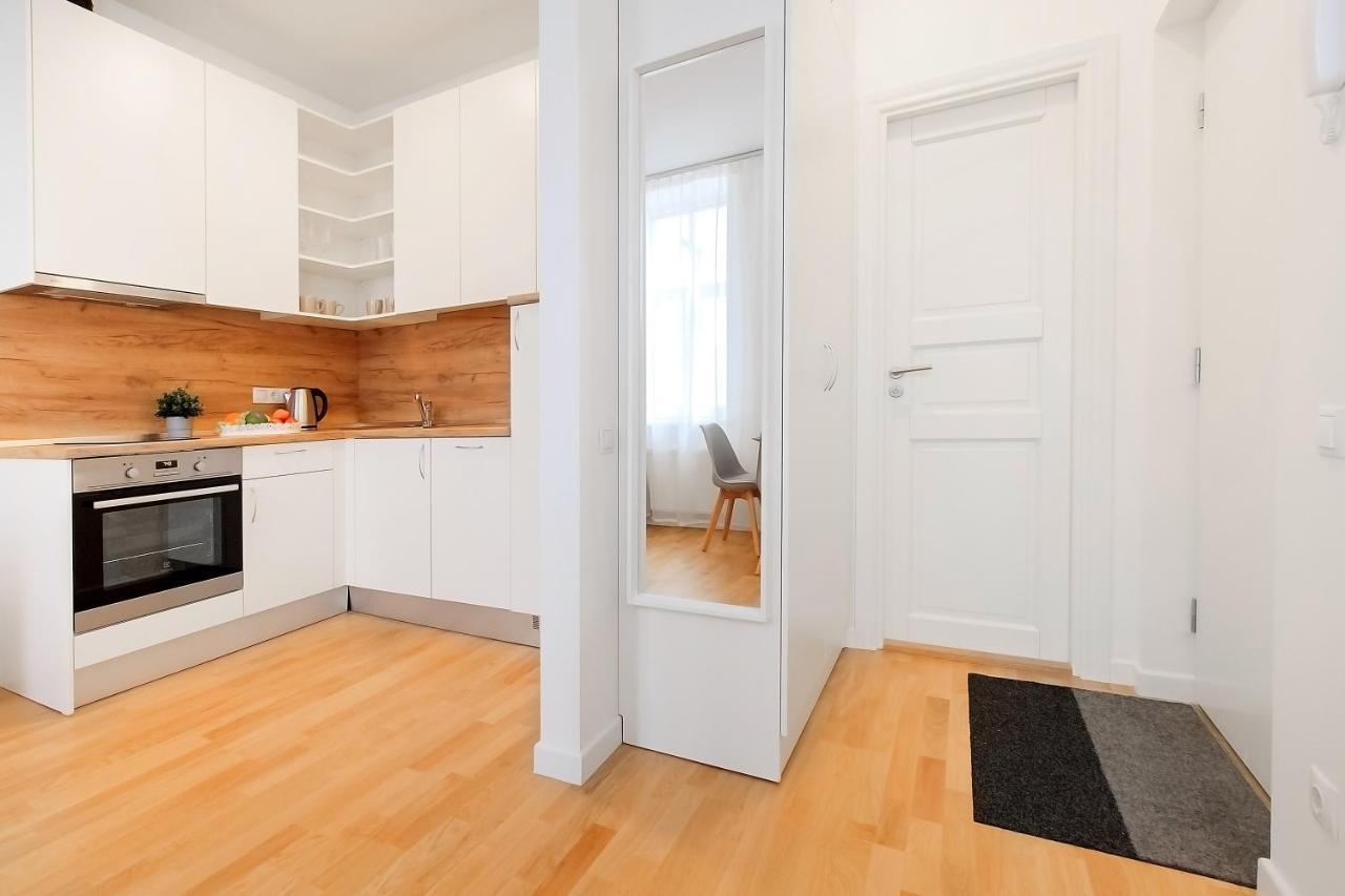 Апартаменти Residential Barona In Centre *
